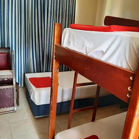 Hotel Ez קמר